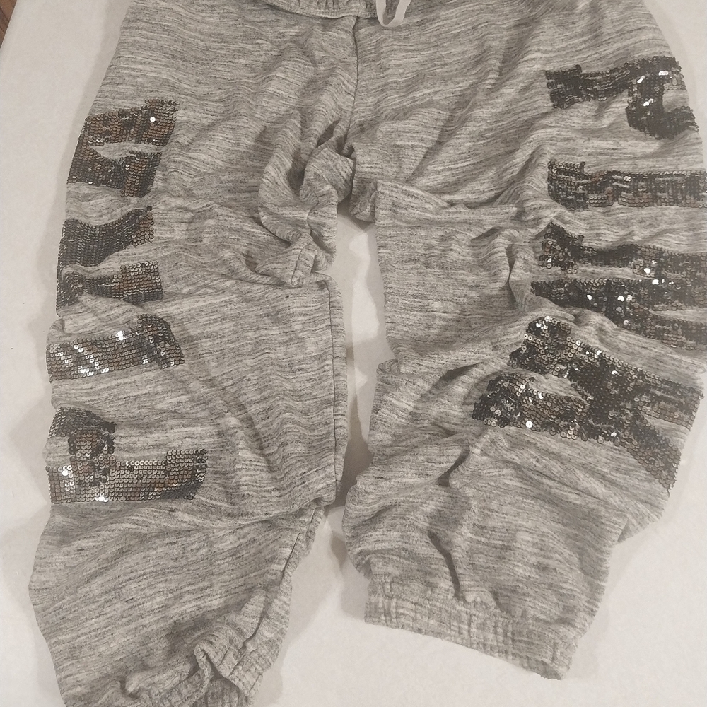 VS PINK SWEATS.
